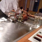 神戸牛すてーき　健 - 大人数の料理を一人でさばくシェフ