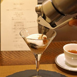 レンゲ - ミルクティのチェーの仕上げ