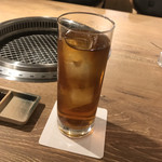 和牛焼肉 格之進 六本木店 - 一関かさい農産のごぼう茶。
      税抜500円。
      美味し。