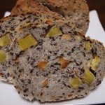 自然派パン工房 ふるさとの道 - ごまのパン