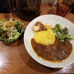 SPICY CURRY 魯珈 - ラムコルマ+るうろう煮玉子、ぷちサラダ