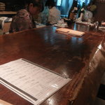 カウンター席。