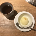 和牛焼肉 格之進 六本木店 - デザートの柚子のシャーベット。
      美味し。