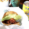 ラッキーピエロ - 料理写真:チャイニーズチキンバーガー
ラキポテと本物ウーロン付きセット
¥650を。
