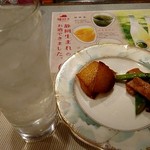 Fuurin - 日本酒ハイボール(600円)と、お通し