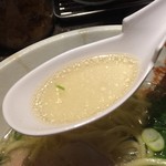 天風 - 和風ラーメンのスープ