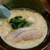 横浜家系ラーメン 吟家 稲毛海岸店