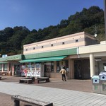 高坂パーキングエリア　下り線 - 平日の昼間、空いてました