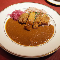 アピシウス - 第16回東京グランメゾンチャリティーカレーの十六穀米と南部高原豚カツカレー(1000円)