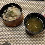 いかだ荘 山上 - 牡蠣ごはんと牡蠣の味噌汁