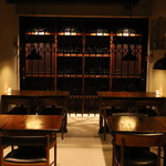 EBISU 燻製 APARTMENT CAVE - テーブル席は6卓ご用意しております