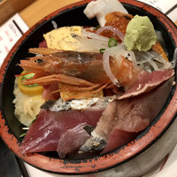 鮨政 西口店 - ちらし具材だけ大盛り(税込¥1,000-)
