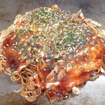 Okonomiyaki Itsuki - 「そば肉玉」（600円）・「玉子W」（110円増）