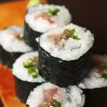 1 medium-thick roll with green onions