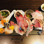 小野の離れ - 刺身7種盛り（胡麻鯖付）