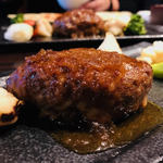 肉料理も本格的だ！