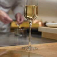 鉄板焼 しろや 銀座亭 - ドゥラモットのグラスシャンパーニュで乾杯！