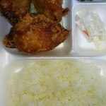 牛島商店 - 唐揚げ弁当(小盛り、ニンニクあり)￥450