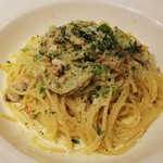 Villaggio - アサリとブロッコリーのクリームパスタ