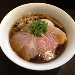 特製醤油らぁ麺