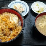 家族亭十々 - カツ丼。値段も味も好い感じです。