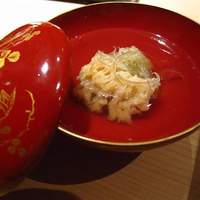 うち山 - 縁高弁当（鱧の吸い物）
