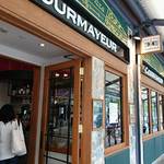 クールマイヨール - 外観