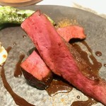 本日おすすめのお肉料理は炭火焼の牛ハツでした