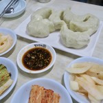 평양면옥 - 北朝鮮式餃子(접시만두＝チョプシマンドゥ)6個12000₩