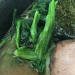 横浜ラーメン 福家 - ほうれん草
