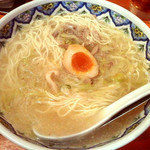 中国ラーメン揚州商人 - 「豚肉スープのコクねぎラーメン」（930円）