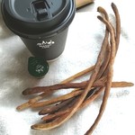 パーラー江古田 - グリッシーニと、コンビニコーヒー。20181123