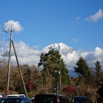 そばの実 一閑人 - 富士山は本の少し顔を覗かせてくれました❗
