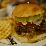 CRUZ BURGERS & CRAFT BEERS - ダブルダブル