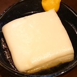 飲んべぇ食堂 らくだ屋 - おでん(はんぺん)