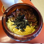 和田金 - 追加注文の牛肉ひつまむし（2人前）