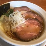 らーめん専門 うしおととり - 貝そば焼豚