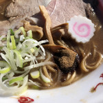 中華蕎麦 とみ田 - 魚粉、メンマ、なると（松戸モリヒロフェスタ）