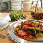 さんぱち食堂 - 鹿肩ロース肉のトマト煮
