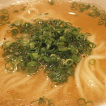 レンゲ - 上海蟹のラーメン　そのコンソメで　アップ