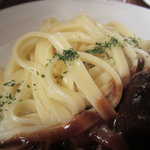 びすとろ UOKIN - 2011/09 牛ほほ肉の赤ワイン煮 ほろほろの牛ほほ肉をヌイユ(平打ちパスタ)にからめてお食べ下さい(９８０円)。