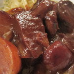 びすとろ UOKIN - 2011/09 牛ほほ肉の赤ワイン煮 ほろほろの牛ほほ肉をヌイユ(平打ちパスタ)にからめてお食べ下さい(９８０円)。