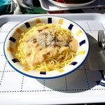 ロスマリネス - しらすと明太子のクリームパスタ