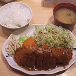 洋食屋 双平 - ミンチとロースの重ね揚げ定食：900円