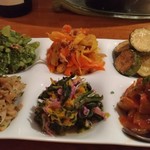 和献洋菜Hi-Bi - 野菜の前菜6種盛り（1.5倍バージョン)