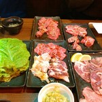 南九州産黒毛和牛 焼肉ホルモン 島津 - 