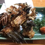 食彩厨房 甚兵衛 - 赤あしえび・おこぜの骨唐揚げ