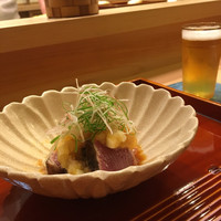 味 ふくしま - 初鰹のたたき…細かく切った山芋と玉ねぎの食感が初鰹に良く合う一品(〃ω〃)