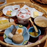 山のしずく旬菜家 - 花かご膳