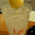 餃子家 龍 - 生絞りレモンサワー　500円